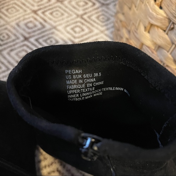 Black Pegah Block Heel Platform Bootie size 8 - Picture 4 of 4
